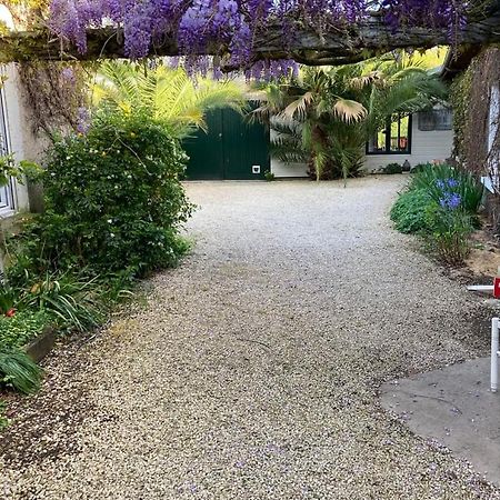 La Berge Du Clain - Joli Appartement A Poitiers Bagian luar foto